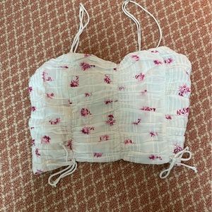 Isabelle’s cabinet top